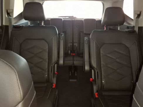 Used 2026 Volkswagen Atlas SE w/ Panoramic Sunroof Package AWD/4WD image 28