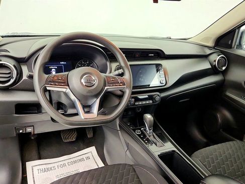 Used 2021 Nissan Kicks SV FWD image 12
