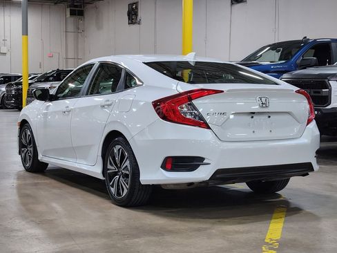 Used 2018 Honda Civic EX-L image 11