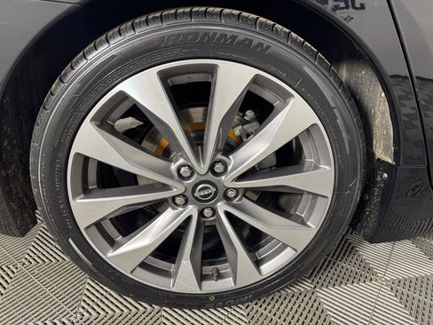 Used 2023 Nissan Maxima Platinum w/ Sport Mat Group image 39