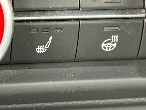 Used 2022 Alfa Romeo Stelvio Sprint image 23