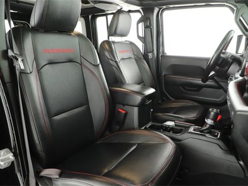 Certified 2022 Jeep Wrangler Unlimited Rubicon w/ Cold Weather Group image 21