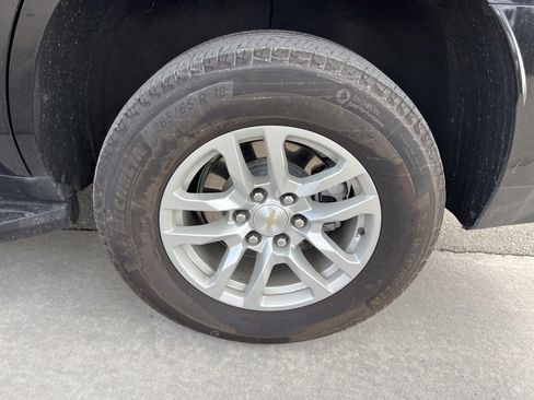 Used 2024 Chevrolet Tahoe LS image 14