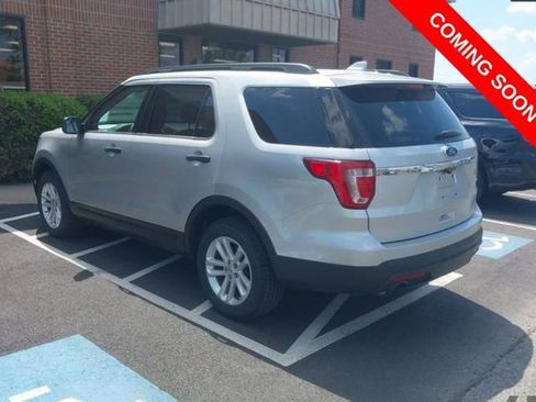 Used 2017 Ford Explorer 4WD image 3