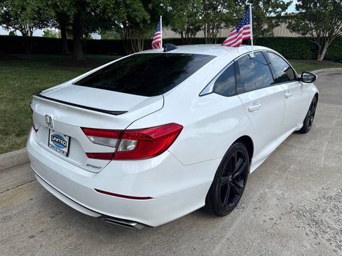 Used 2021 Honda Accord Sport image 3