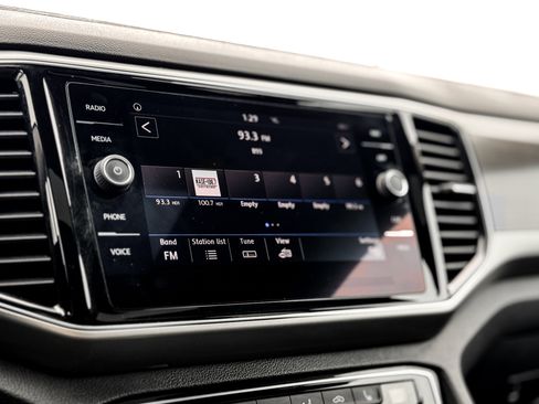 Used 2019 Volkswagen Atlas SEL R-Line image 14