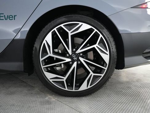 Used 2023 Hyundai Ioniq 6 SEL RWD image 9