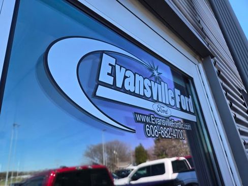 Used 2023 Ford Explorer XLT w/ Equipment Group 202A image 7