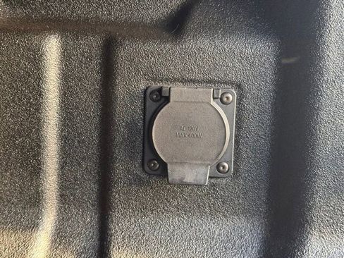 Used 2024 GMC Canyon AT4X w/ AT4X AEV Edition image 31