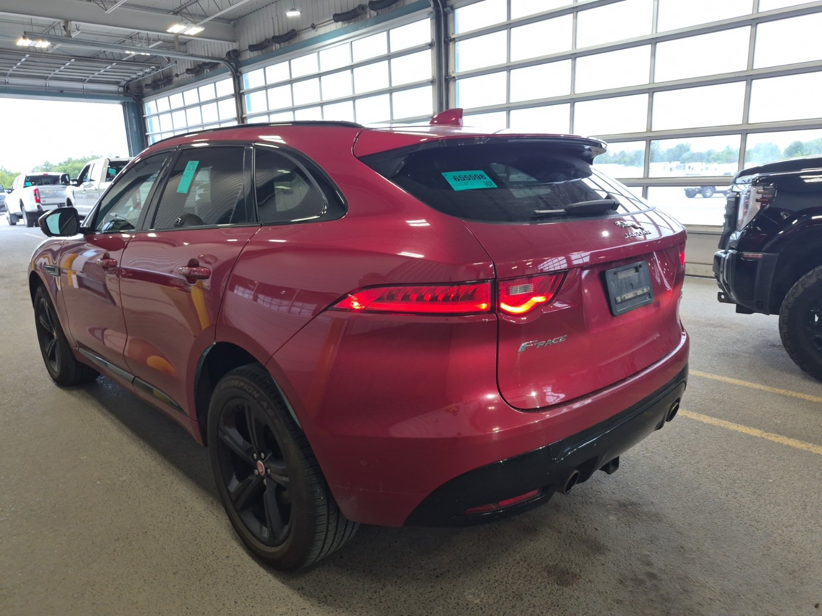 Used 2019 Jaguar F-PACE S AWD/4WD image 6