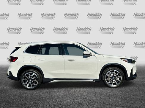 Used 2025 BMW X1 xDrive28i w/ Technology Package image 3