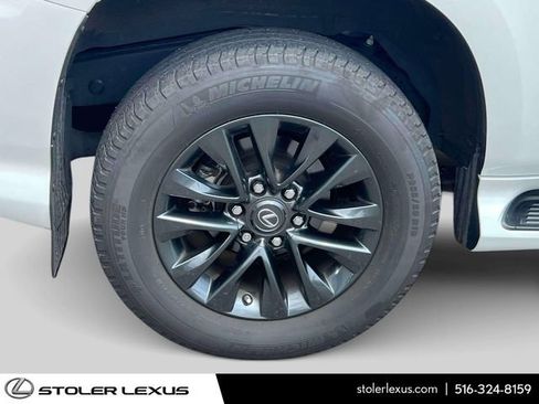 Used 2023 Lexus GX 460 Premium w/ Premium Package AWD/4WD image 13