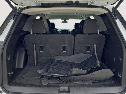 Used 2018 Chevrolet Traverse LT FWD image 27