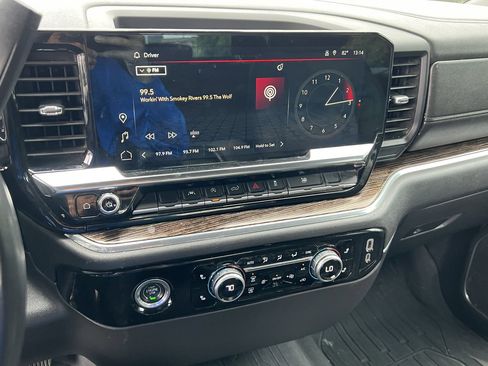 Used 2024 GMC Sierra 1500 Elevation w/ LPO, Elevation Black Package RWD image 8