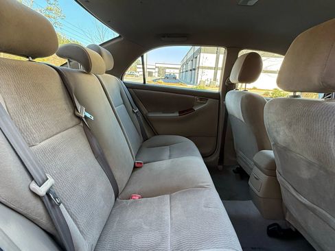 Used 2005 Toyota Corolla S image 19