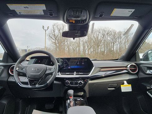 New 2026 Chevrolet Trax RS w/ Sunroof Package image 25