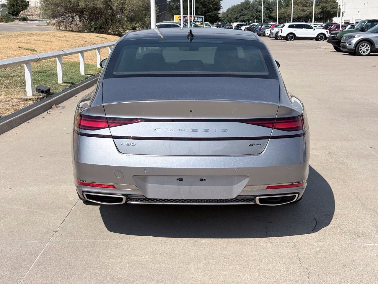 Used 2023 Genesis G90 3.5T AWD/4WD image 5