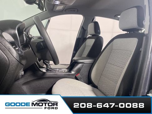 Used 2022 Chevrolet Equinox LS AWD/4WD image 10