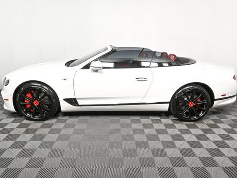 Used 2021 Bentley Continental GT image 6