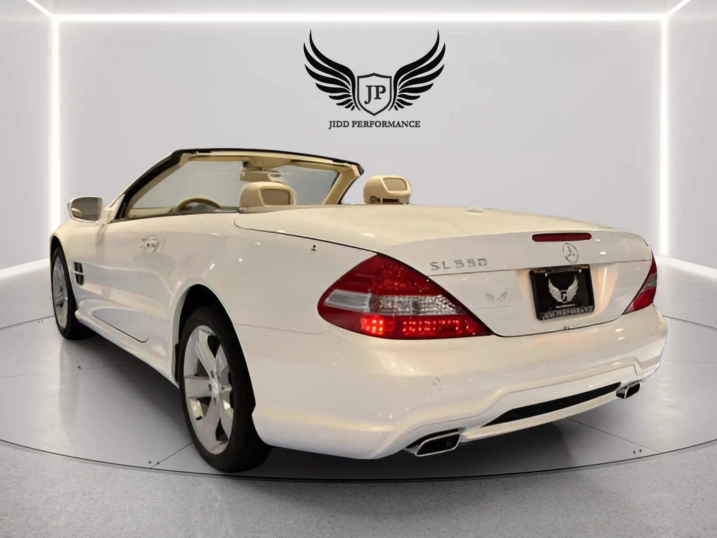 Used 2012 Mercedes-Benz SL 550 image 9