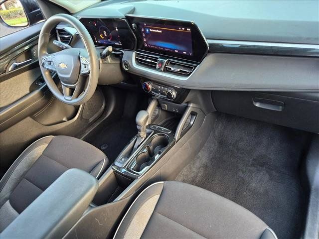 Used 2025 Chevrolet TrailBlazer LT FWD image 20
