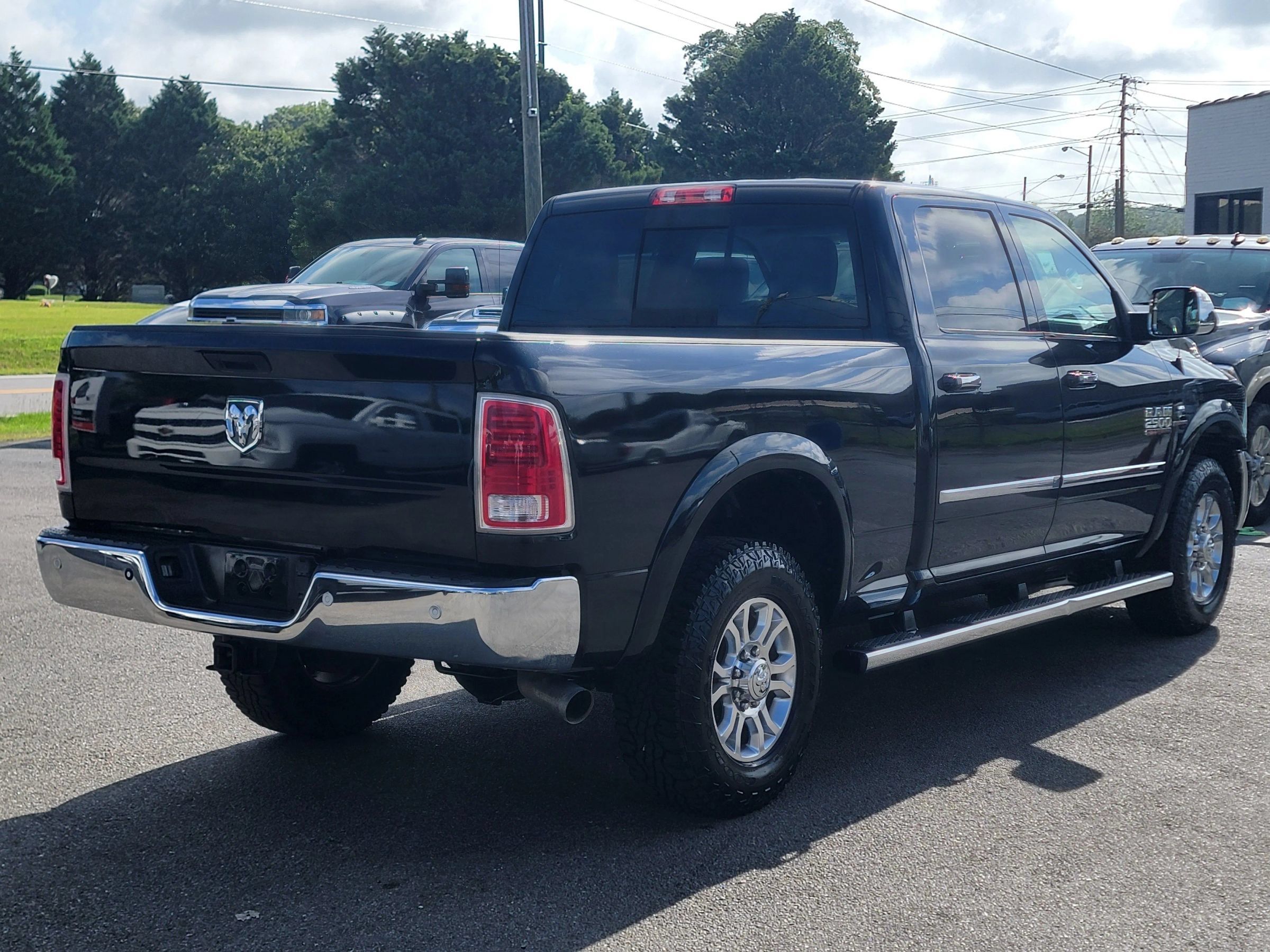 Used 2016 RAM 2500 Laramie RWD image 4