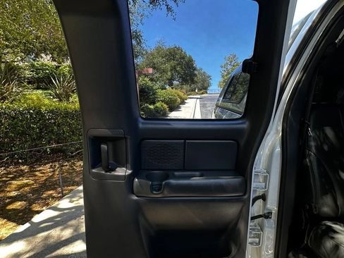 Used 2002 GMC Sierra 1500 2WD Extended Cab image 32