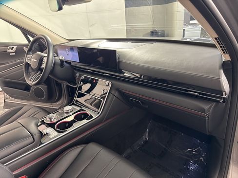 Used 2025 Genesis GV80 2.5T Standard image 19