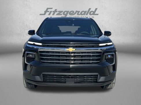 New 2026 Chevrolet Traverse LT w/ Sun and Wheel Package image 3