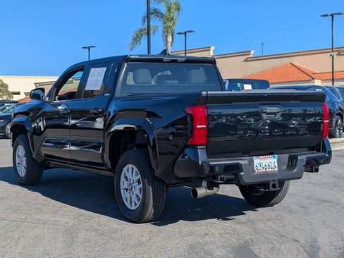 Used 2026 Toyota Tacoma SR5 RWD image 12