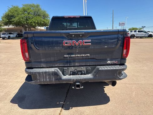 Used 2023 GMC Sierra 2500 AT4 w/ AT4 Premium Plus Package image 6