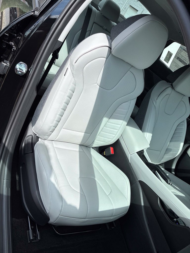 New 2026 Hyundai Elantra SEL Sport FWD image 17
