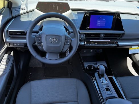 New 2026 Toyota Prius LE image 10
