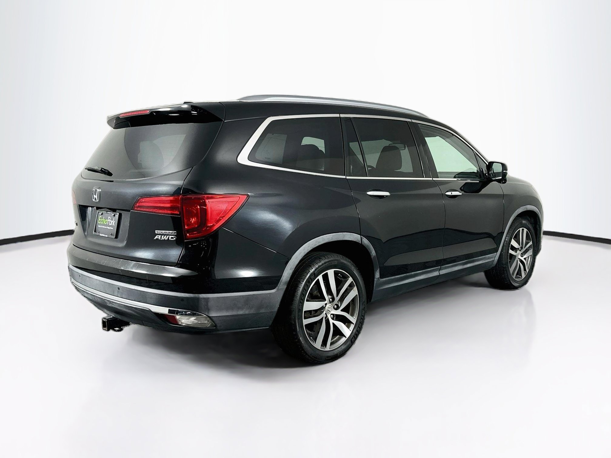 Used 2016 Honda Pilot Touring image 9
