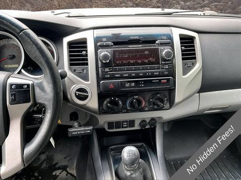Used 2012 Toyota Tacoma 4x4 Access Cab w/ SR5 Pkg image 6
