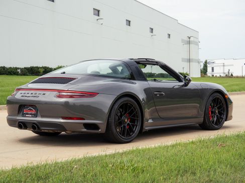 Used 2019 Porsche 911 Targa 4 GTS AWD/4WD image 5