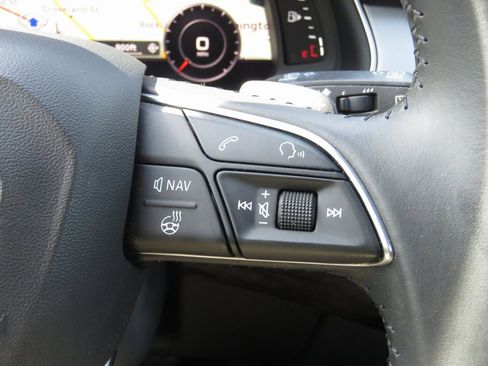 Used 2019 Audi Q7 2.0T Premium Plus w/ Premium Plus Package image 27