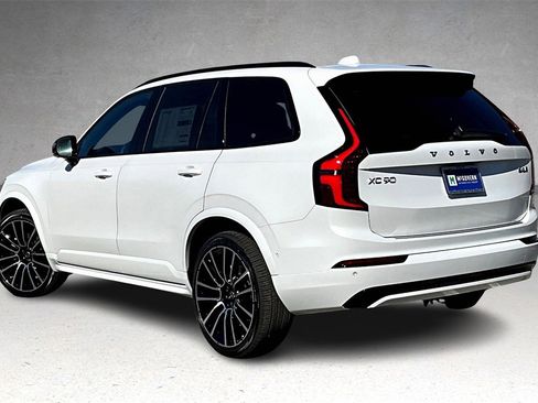 New 2026 Volvo XC90 B6 Ultra w/ Lounge Package image 3