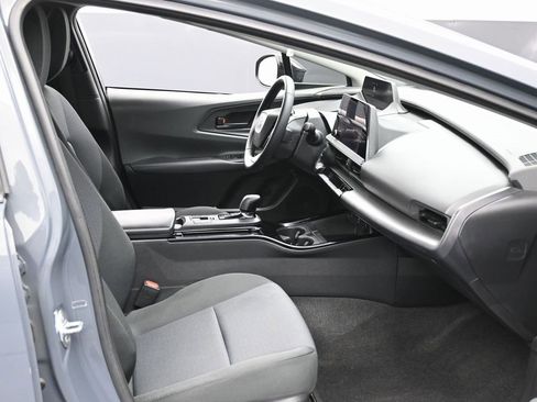 Used 2024 Toyota Prius LE image 33
