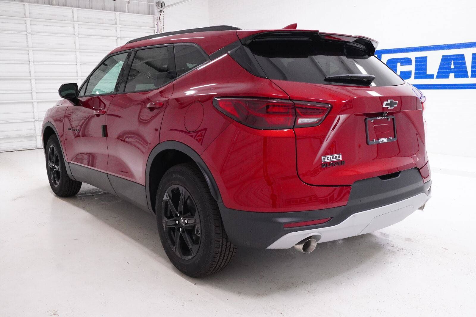 New 2026 Chevrolet Blazer LT w/ Convenience Package FWD image 35