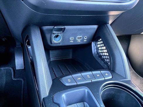 Used 2022 Chevrolet TrailBlazer LT FWD image 27