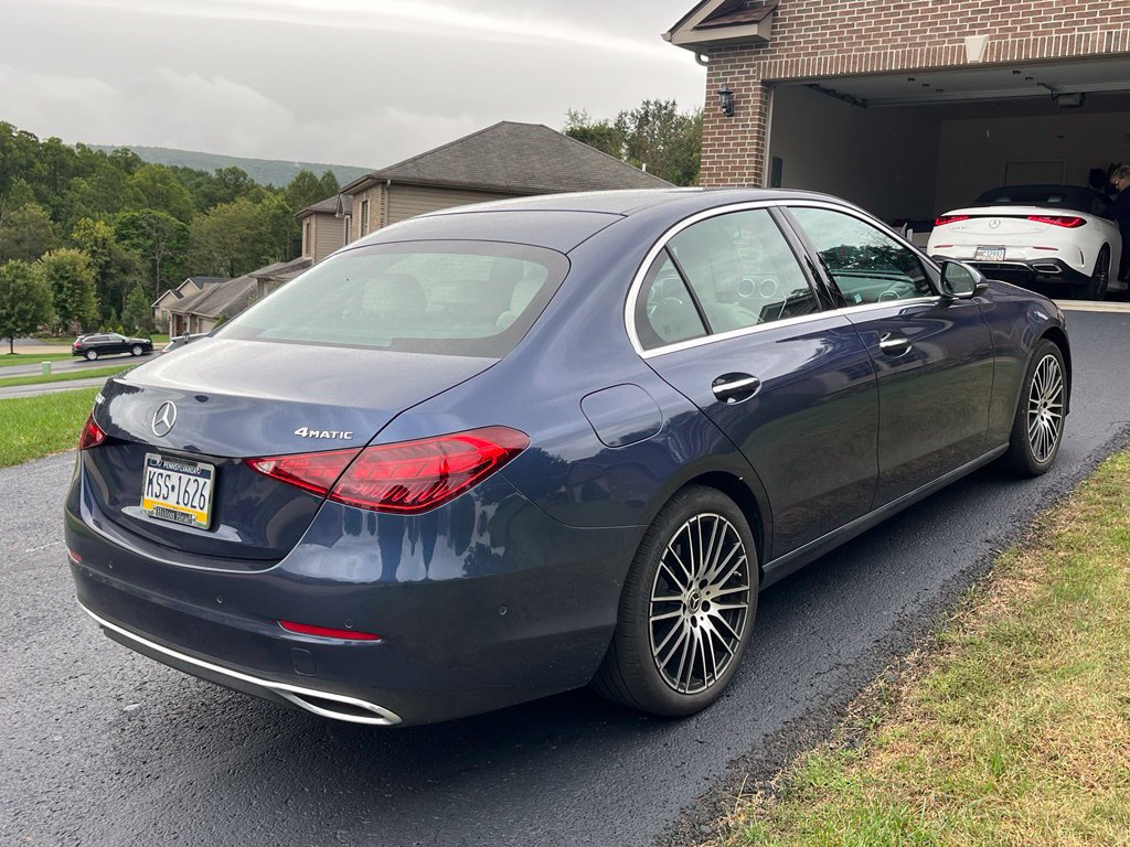 Used 2024 Mercedes-Benz C 300 4MATIC Sedan image 4