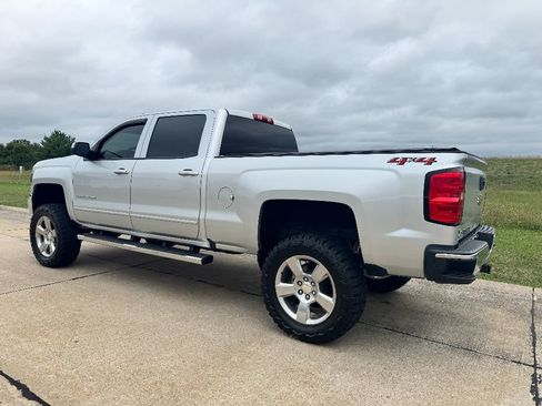 Used 2018 Chevrolet Silverado 1500 LT w/ All Star Edition image 7