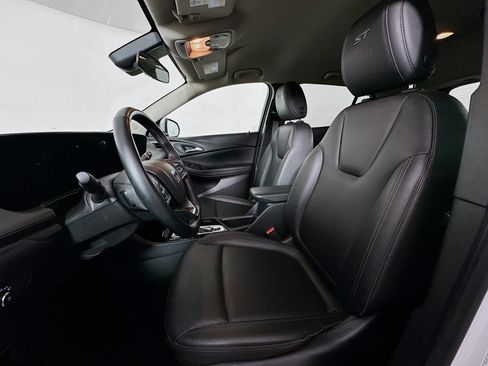 Used 2024 Buick Encore GX Sport Touring w/ Comfort Package image 13