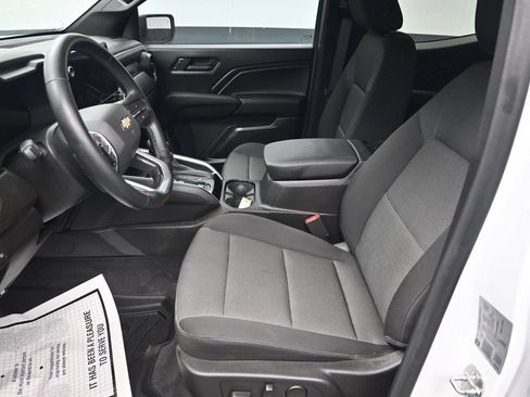 Used 2025 Chevrolet Colorado W/T w/ Advanced Trailering Package AWD/4WD image 14