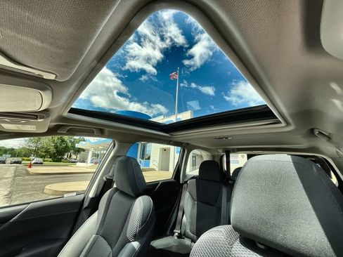 Used 2020 Subaru Forester Premium AWD/4WD image 18