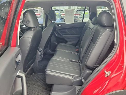 Certified 2024 Volkswagen Tiguan SE w/ Panoramic Sunroof Package FWD image 14