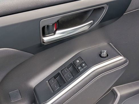 Used 2023 Toyota Highlander XLE image 13