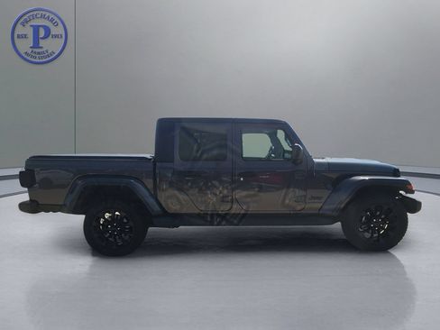 Used 2021 Jeep Gladiator Sport AWD/4WD image 8