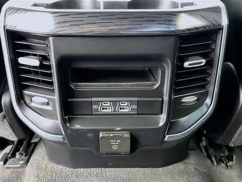 Used 2024 RAM 1500 Laramie image 16